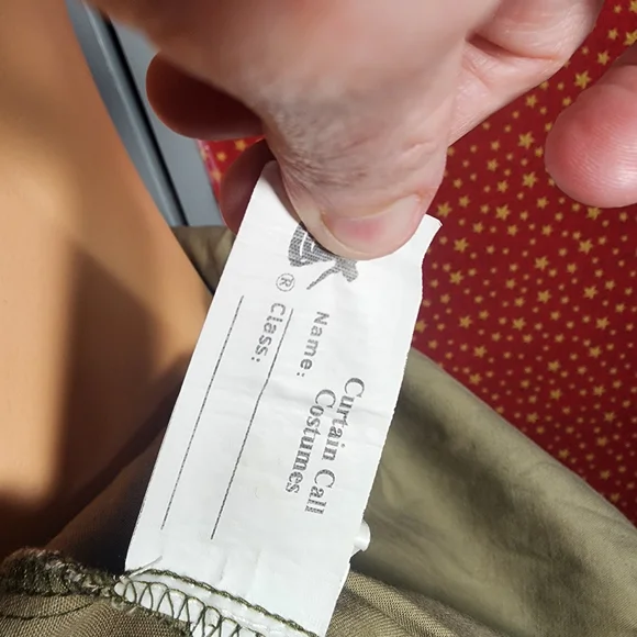 **Sleeveless Camouflage Zip-Front Jumpsuit in Green Camo** - Picture 13 of 13